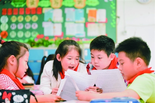 为学生成长搭建“大实践”平台